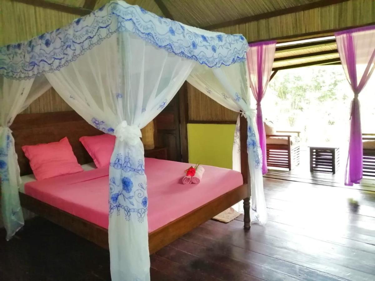 Chambres D'Hotes Villa Les Orchidees Chez Ago Ile Sainte-Marie Exterior photo